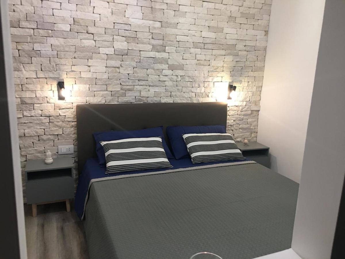 Loft27 Lägenhet Taranto Exteriör bild